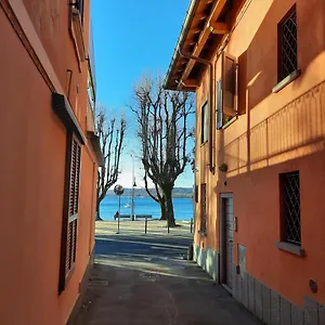 Contrada D'amore , Angera Italia
